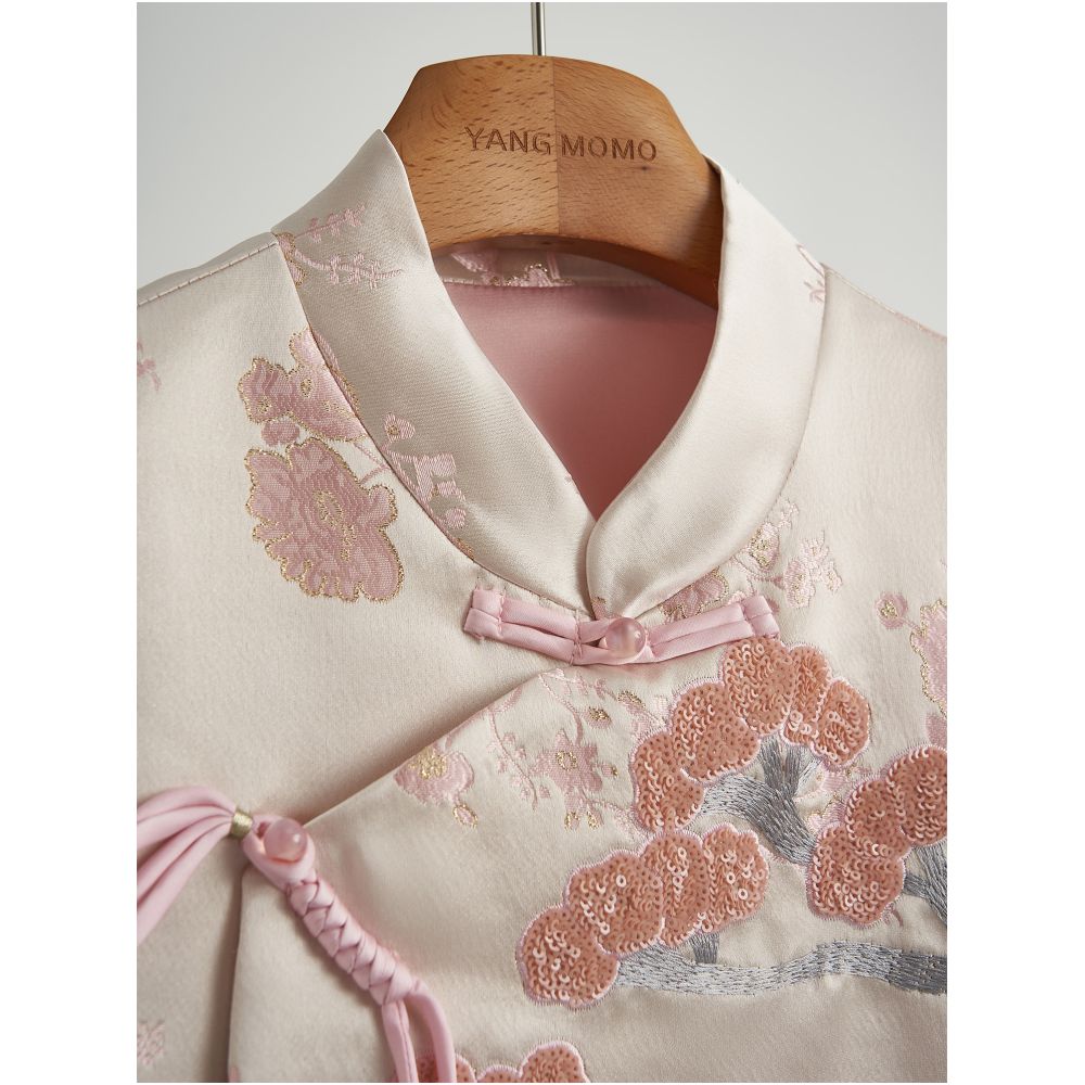 New Chinese Style Song Dynasty Brocade Embroidery Patchwork Frayed Edge Vest and Skirt Set 2025 Winter New Elegant Women s Clothing image 4