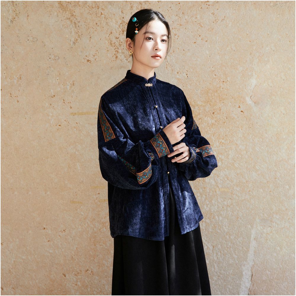 At any time in the style of Fengshagu ethnic style woven belt splicing design new Chinese style wrinkled stand up collar shirt image 3