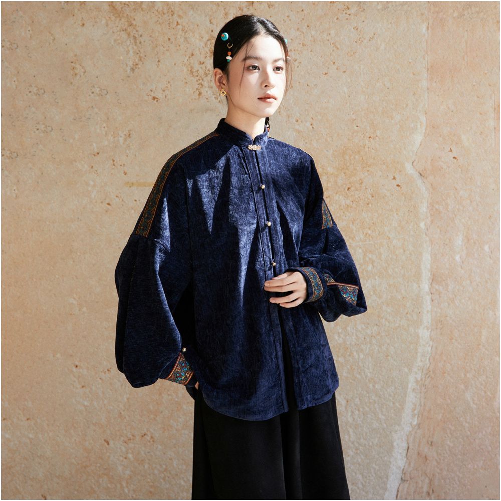 At any time in the style of Fengshagu ethnic style woven belt splicing design new Chinese style wrinkled stand up collar shirt image 0