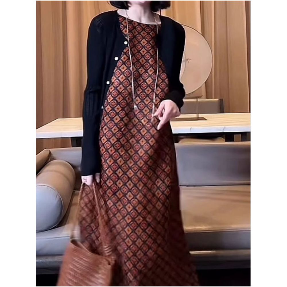 Chinese style high end Song brocade dress for women in the summer of 2025 new coffee color sleeveless vest high end feeling light mature long skirt image 2