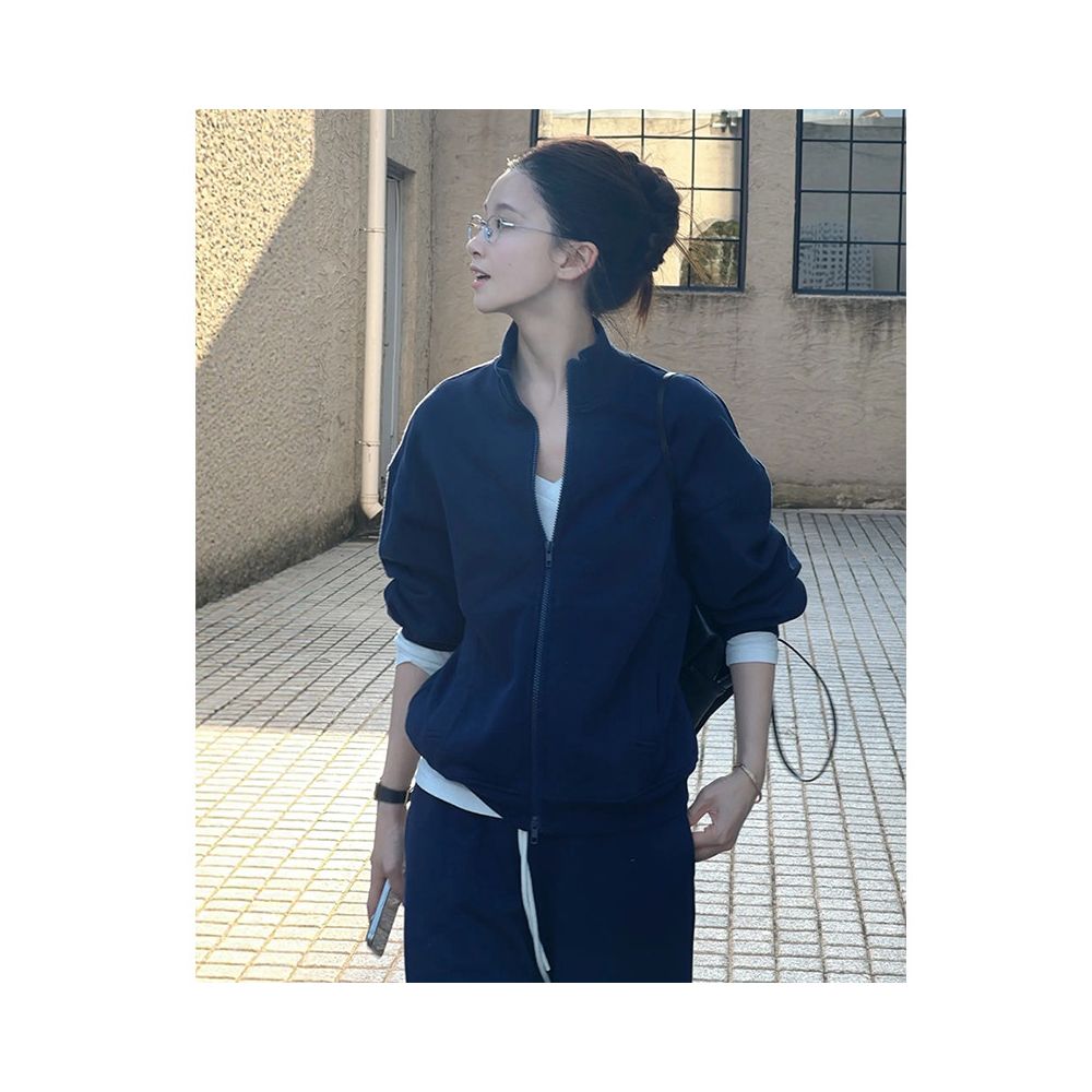 Old money style outfit high end casual hoodie set women s spring and autumn American sportswear two piece set small fragrance style age reducing image 3