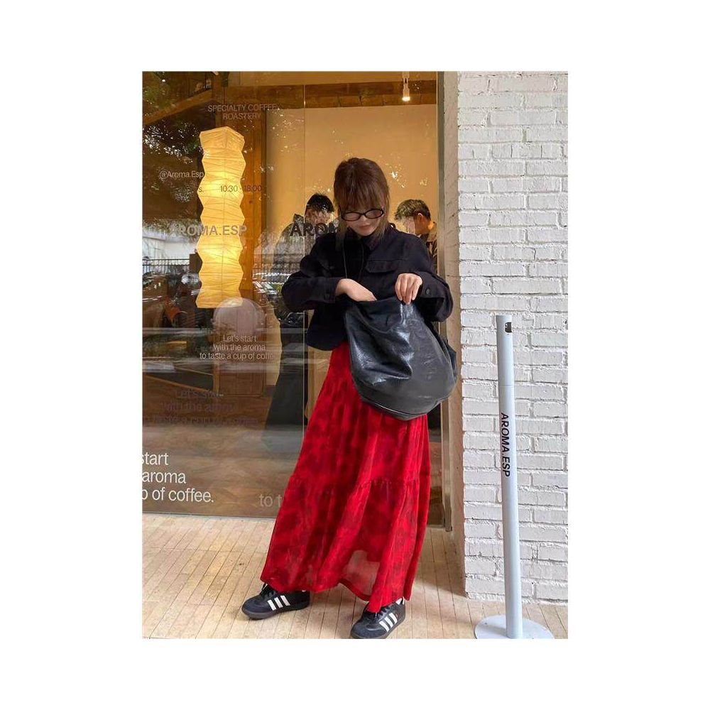 25L18 French Retro Red Printed Half length Skirt with Female Atmosphere High Waist Slightly Transparent Covering the Hips A line Splicing Cake Skirt image 4
