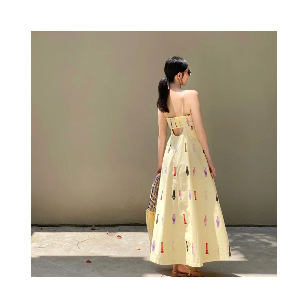 2024 Summer New Retro French Printed Dress with High Grade Western Style and Bareback Strap Design image 5