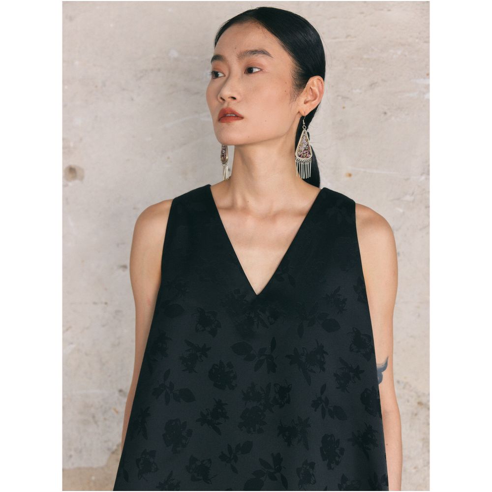 PaleBlueDot Summer Chic Designer V neck Geometric Jacquard Black A line Vest image 0