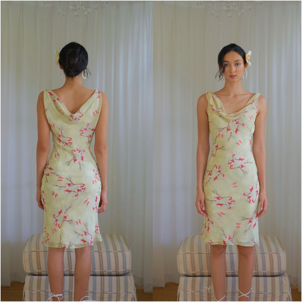 Labor of Love Pear Blossom Poetry Original Design Light Yellow Fragmented Flower Swinging Collar Slant Cut Chinese French Dress image 3