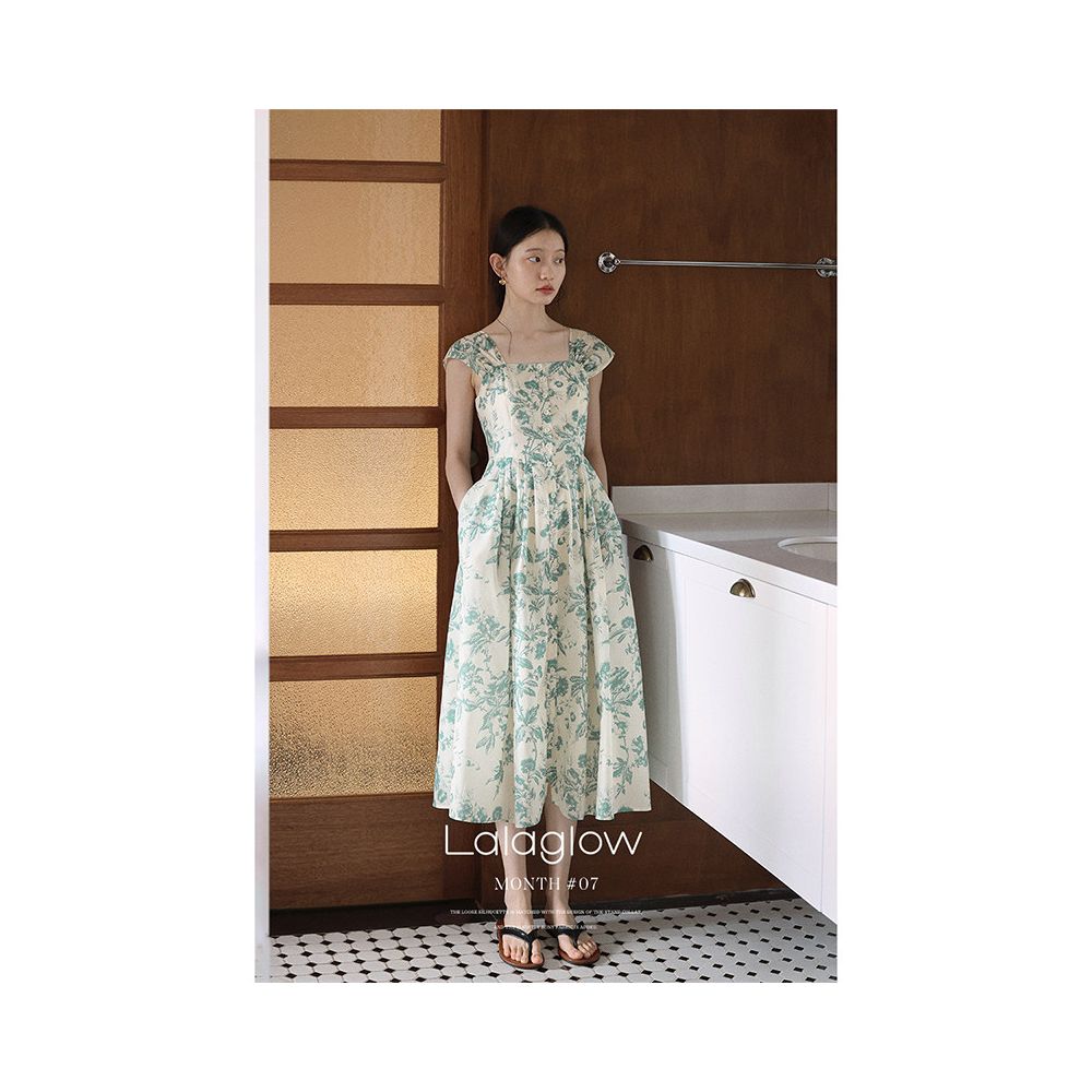 Lalaglow Midsummer Story Anti Wrinkle French Printed Square Neck Dress in Stock Stylish and Slimming Long Dress image 3