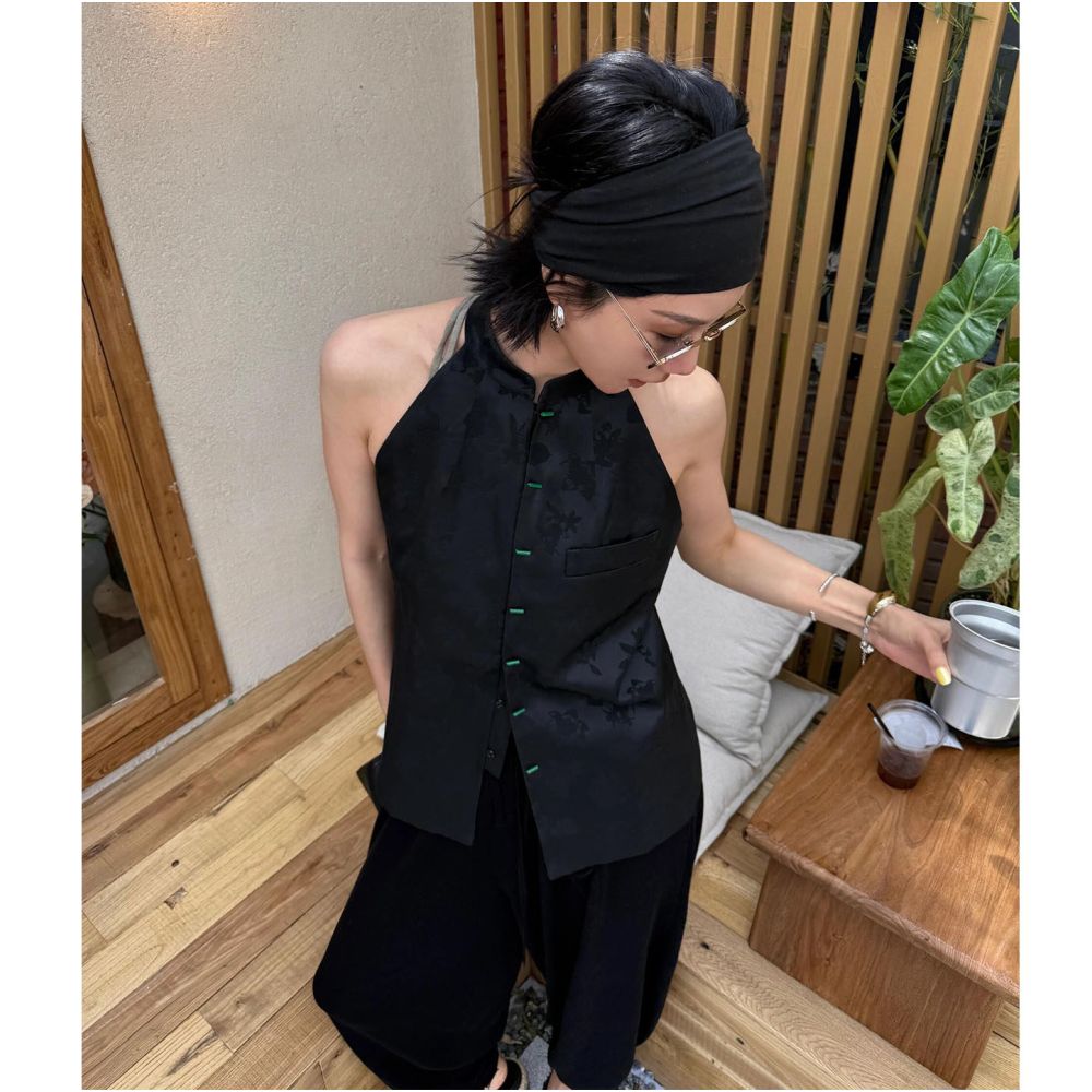 ASAYA6315 – Midnight Muse Halter Top 🖤✨