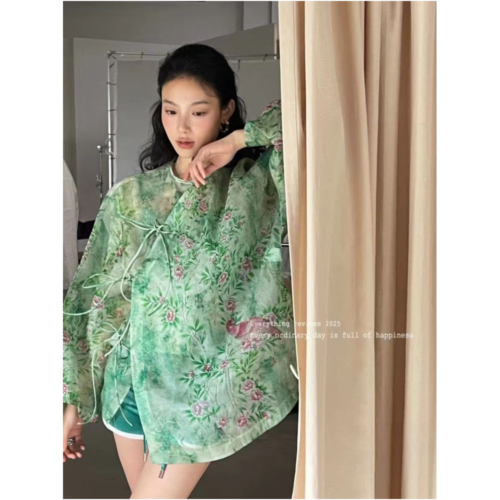 Stylish new store directly supplied by the brand featuring an oriental aesthetic a sophisticated and vibrant Floral Rose set image 4