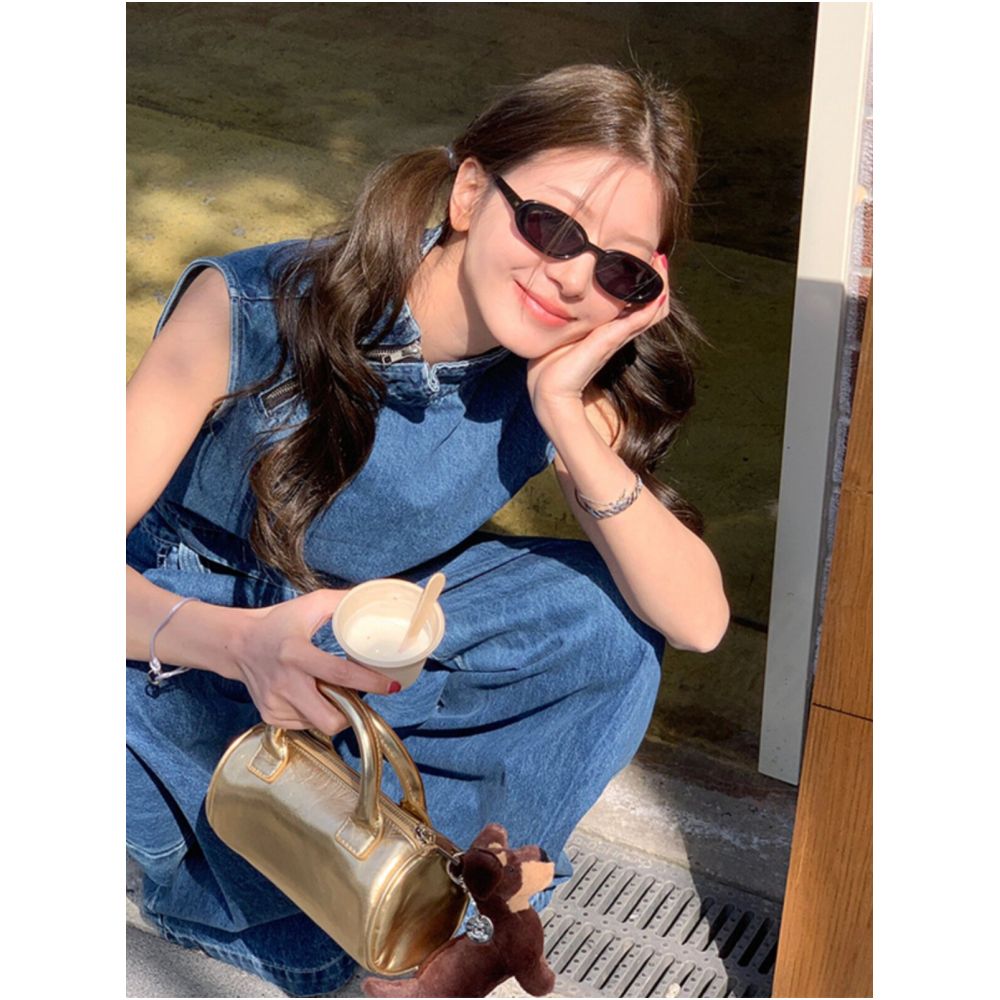 Retro blue denim two piece set for women summer 2026 trendy American style featuring a vest top and wide leg pants image 3