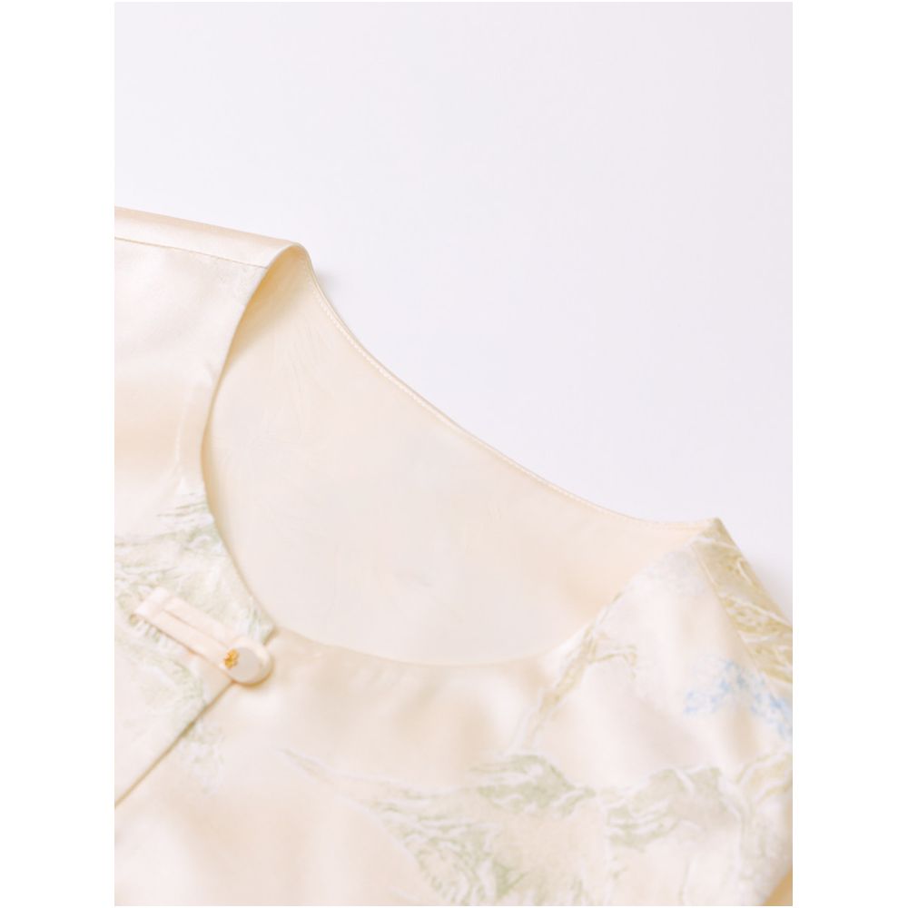 857 White New Chinese Style Buttoned Silk Vest for Women Light Luxury High End Mulberry Silk Jacket image 4
