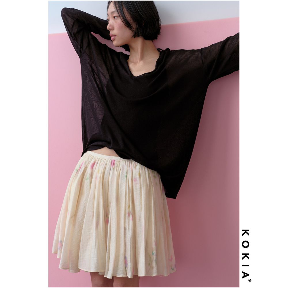 KOKIA In Stock Lightweight A line Short Skirt with a Diffused Floral Print image 2