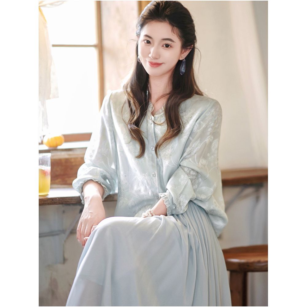 Zhao Daxi Luxury Gynostemma pendant top Location tracking intangible cultural heritage brocade V neck ruffled collar long sleeved blouse image 3