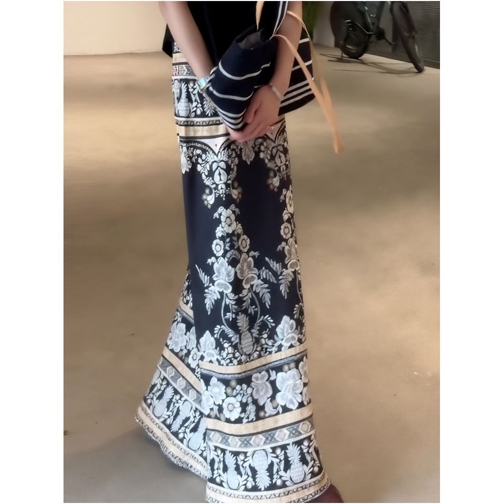 2026 Summer New Arrival High End Floral Long Skirt with a Niche Style Versatile and Stylish Design High Waist Slimming Fit image 2