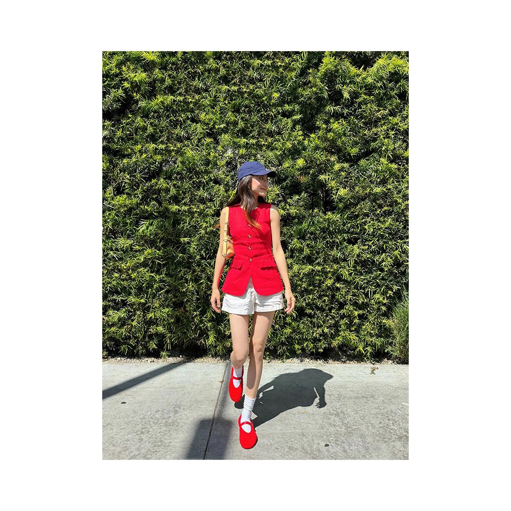 Turn right Chen s thigh French retro style round neck sleeveless slim fit vest women s summer casual versatile top image 1