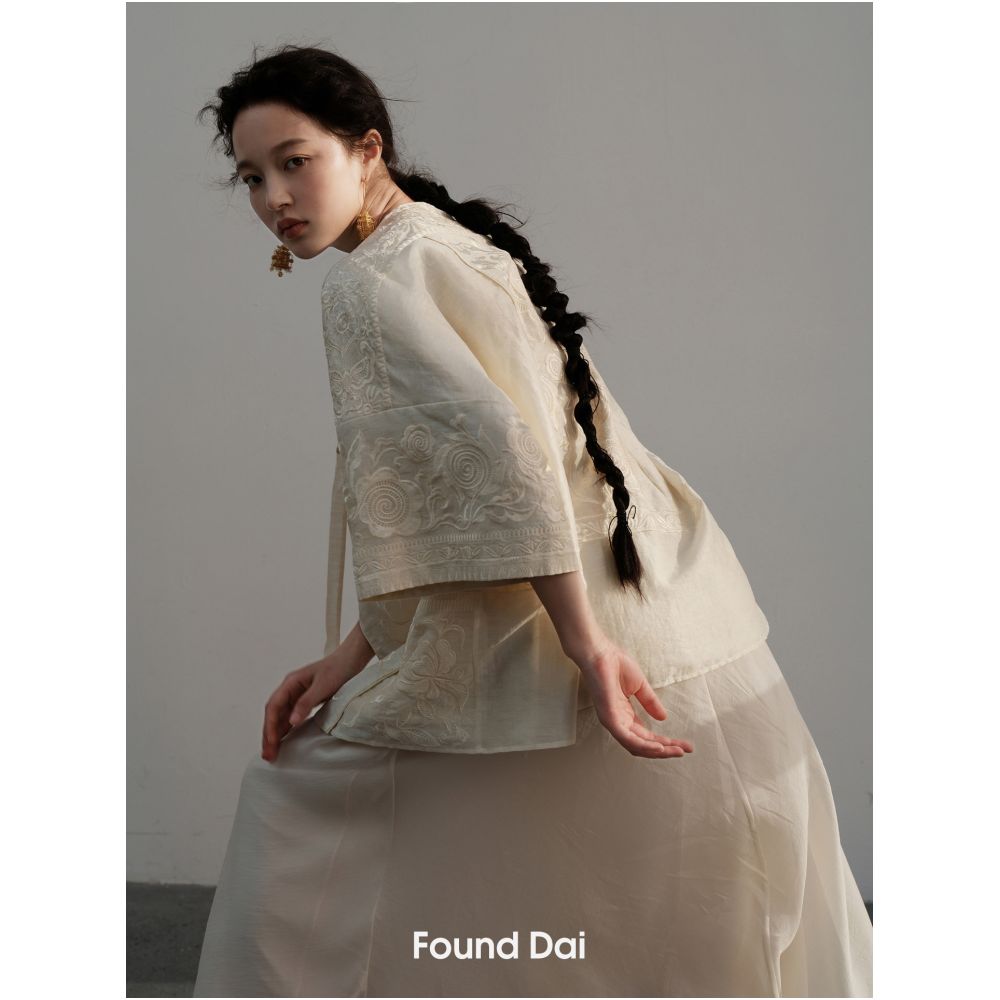 Miao Embroidery Style 10 Embroidery Pieces 700 000 Stitches New Chinese Style Outerwear image 0