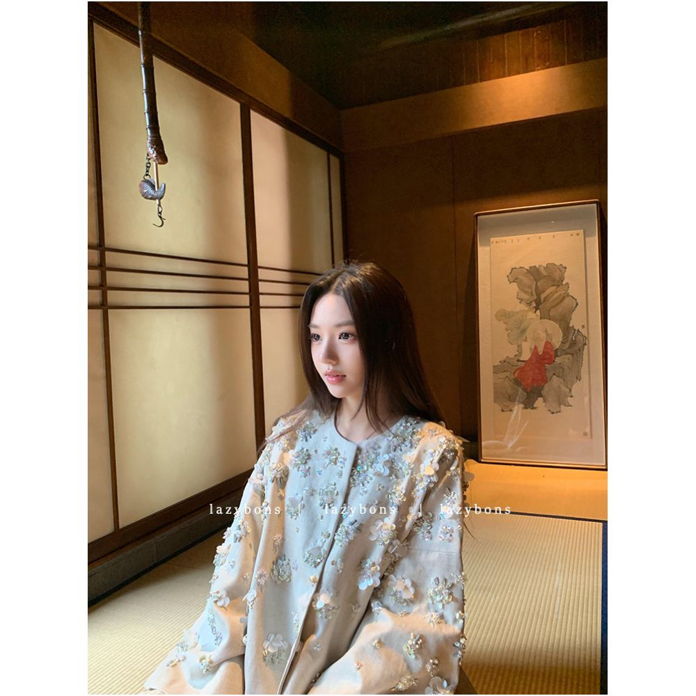 New Chinese style short coat for women autumn and winter light luxury high end elegant sophisticated heavily beaded embroidered cape image 2