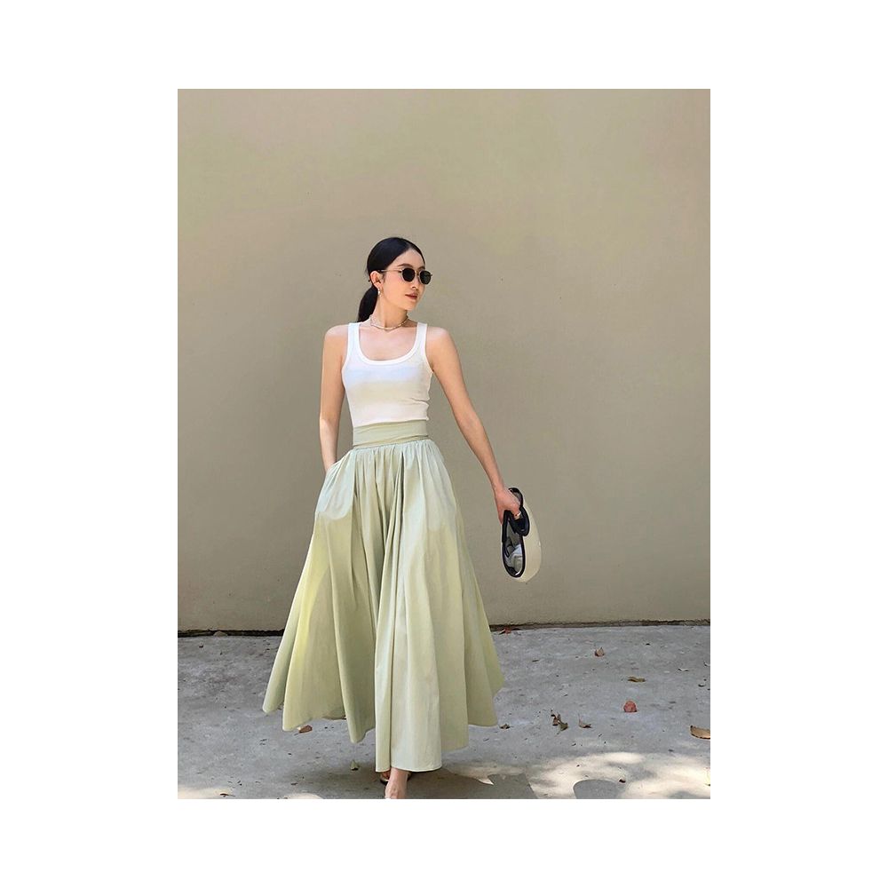 A complete women s outfit set 2024 white square neck vest top and skirt two piece set fresh gentle and stylish image 2