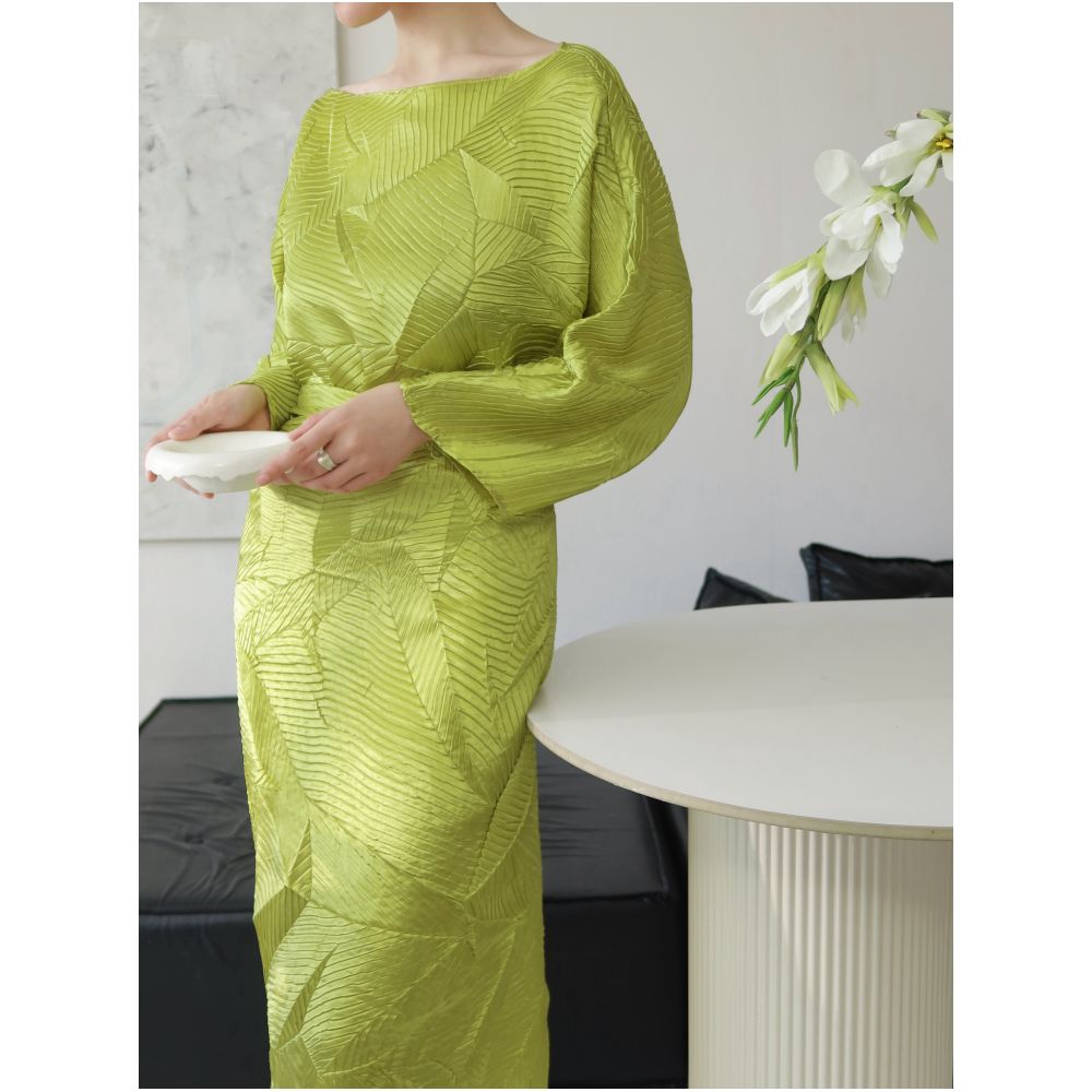 TAORAN Women s Round Neck Green Dress Long Sleeve Tie Waist Fitted Midi Dress Elegant and Luxurious Dress image 1