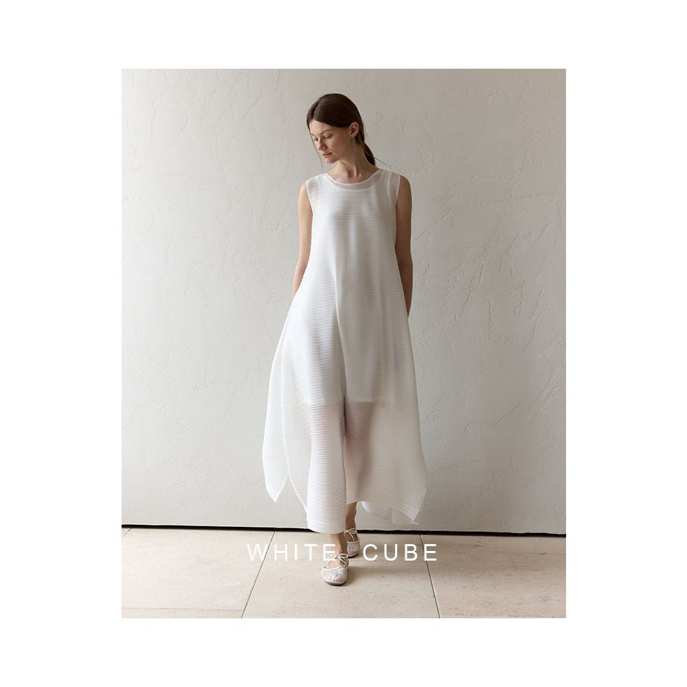 Whitecube2025 Three House Style Elegant Folded Round Neck Sleeveless jumpsuit Dress Long Skirt Women s Summer image 2
