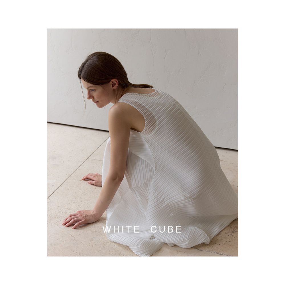 Whitecube2025 Three House Style Elegant Folded Round Neck Sleeveless jumpsuit Dress Long Skirt Women s Summer image 3