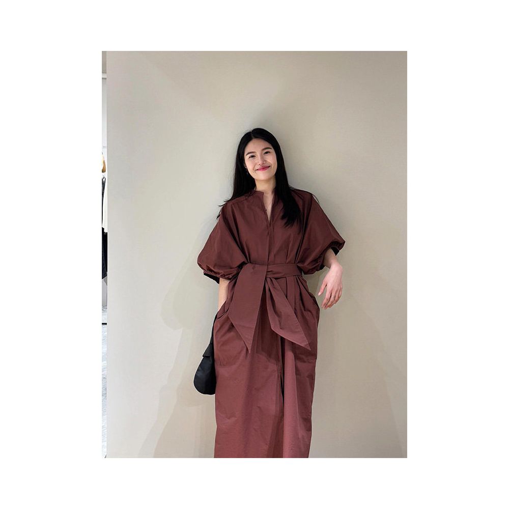 French retro red belted waist puff sleeve shirt dress old money style commuter temperament V neck dress early autumn image 3