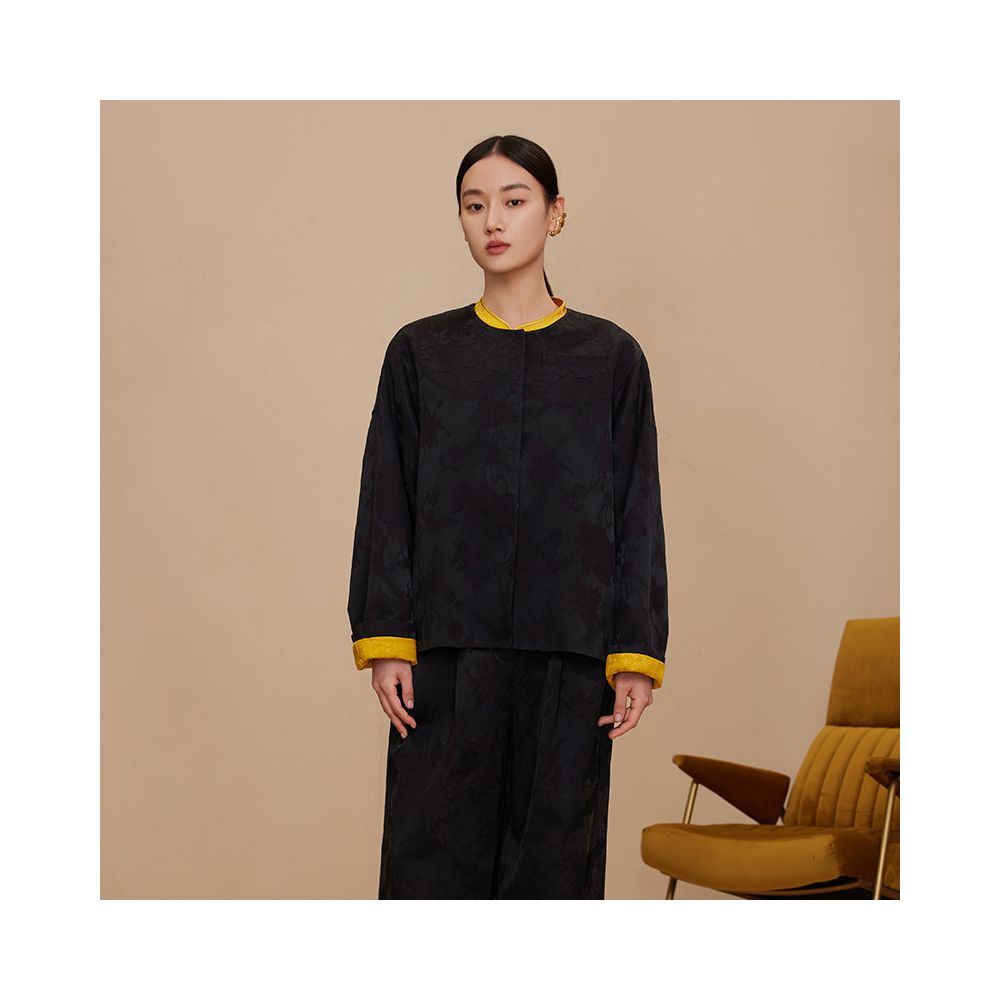 Ruyi Lianyun Spring and Autumn New Round Neck Jacquard Short Coat for Women Retro New Chinese Style Double breasted Metal Buckle Top image 4