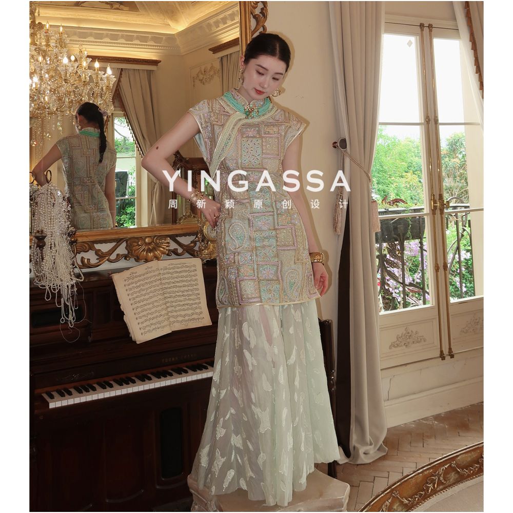 Zhou Xinxin YINGASSA Xiu Se Mask Ancient Jin Xia Style Intangible Cultural Heritage National Style Embroidered Cheongsam Top and Half Skirt Set image 3