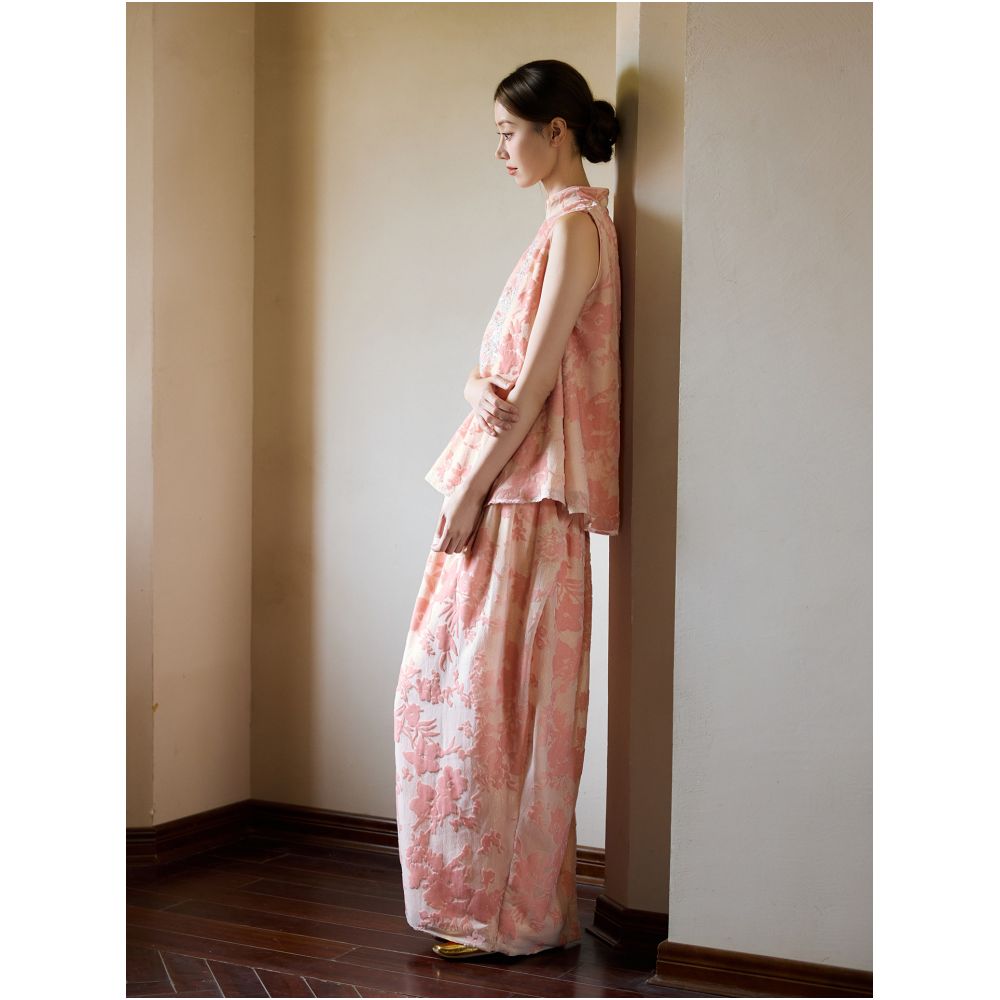 ONMOON Spring Summer New Chinese Style Pink Embroidered Cheongsam Set Embroidered Cheongsam Top Skirt Set image 2