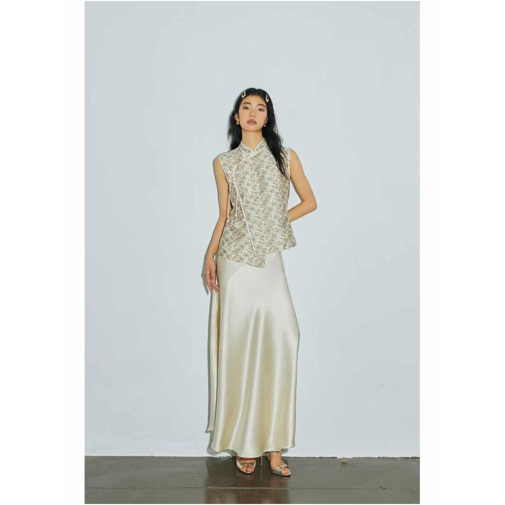 ASAYA6773 – Jardin Oriental Jacquard Top 🌸🕊️
