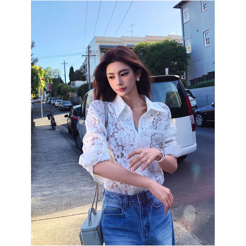 Li Wanjun s original French style nylon openwork shirt for women perfect for early spring commuting featuring a relaxed fit and stylish design image 1
