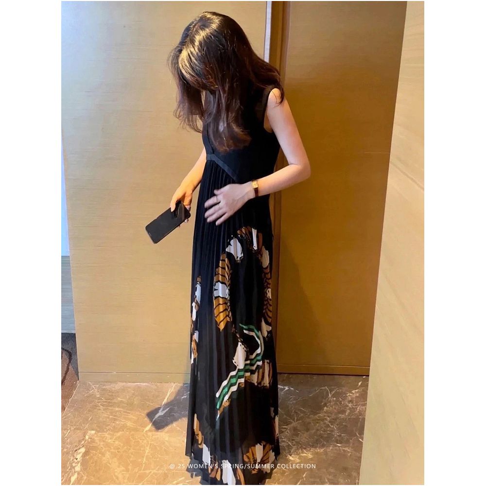 CHIC DIALECT Private Custom Runway Style Printed Pleated Dress High Waisted Slimming Elastic Chiffon Maxi Skirt image 2