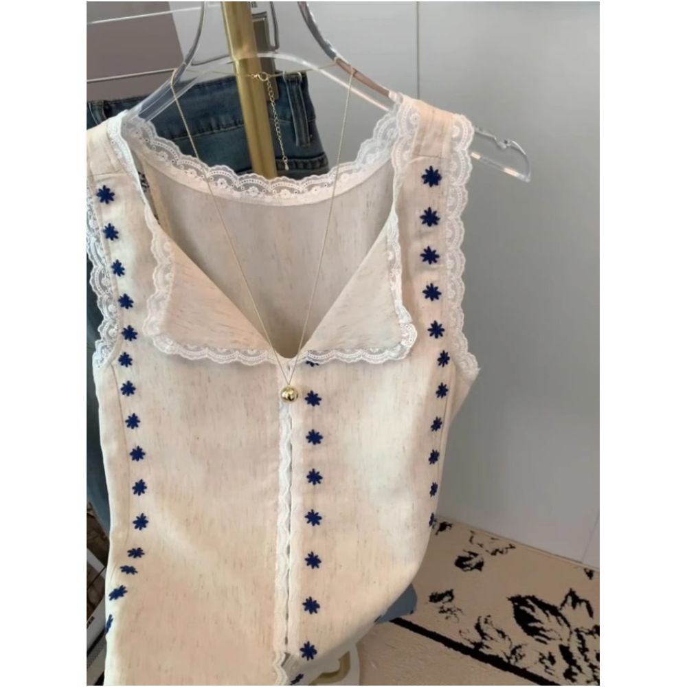 French style V neck embroidered sleeveless vest for women summer style lace trim short slim fit pretty top trendy image 3