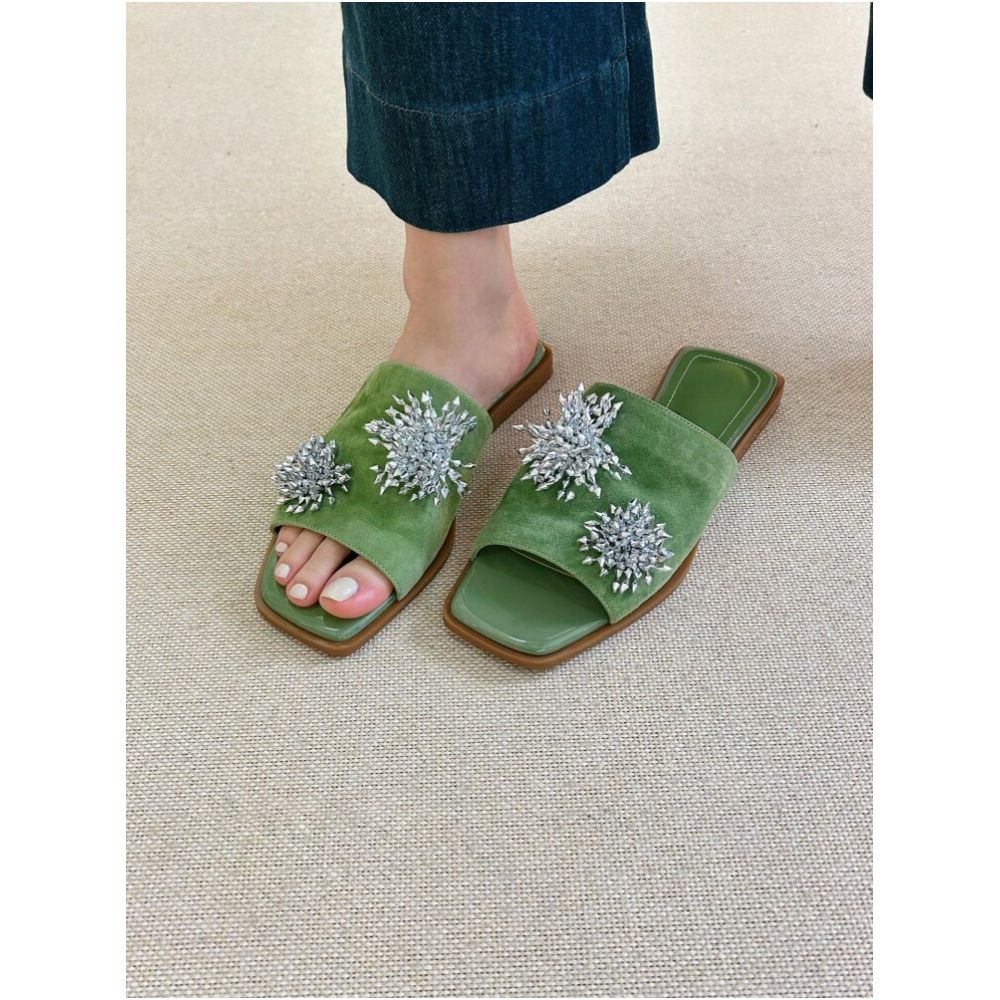 Lambskin version French retro niche flip flops and mules 2025 new summer style fashionable genuine leather sandals image 0