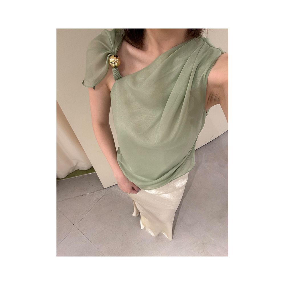 AN Maiden s stylish green T shirt for women perfect for summer featuring a one shoulder design slim fit and irregular pleats image 1