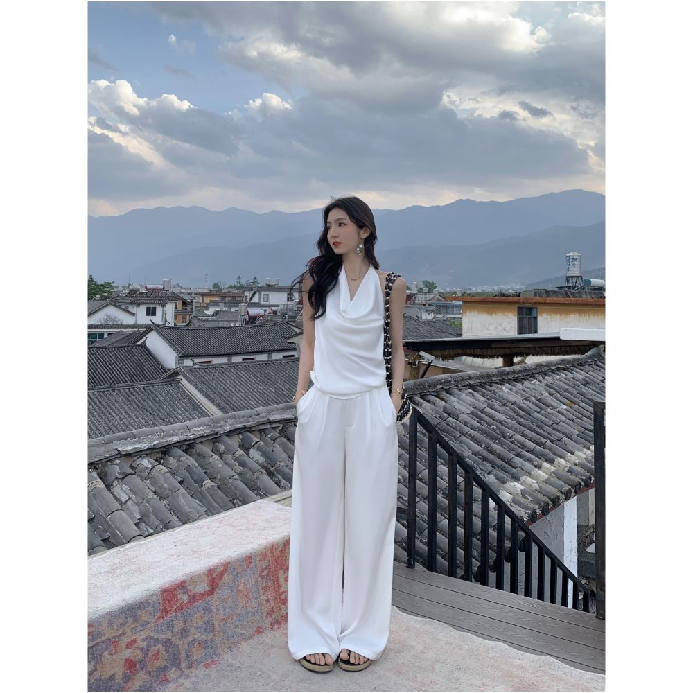 ASAYA6869 – Riviera Drape Halter Set 🤍🖤✨