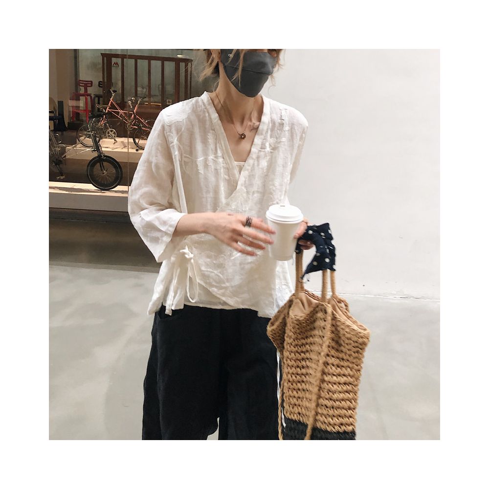 Korean style ethnic inspired plus size embroidered linen V neck loose fitting slimming cardigan shirt jacket Hanfu image 0