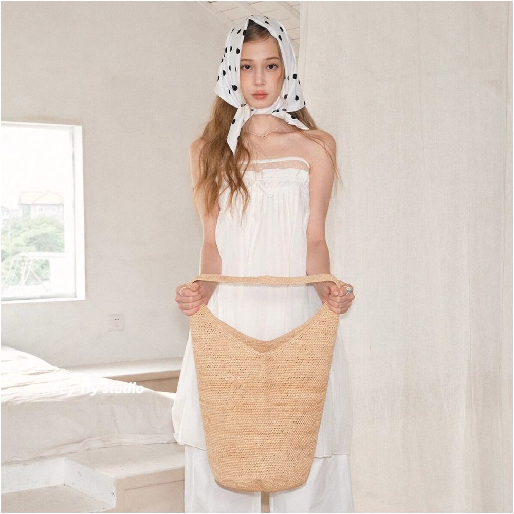 feytiy Plant inspired fresh and stylish handmade raffia bag perfect for summer A versatile and fashionable handmade raffia shoulder tote bag for an ethereal fresh look image 4