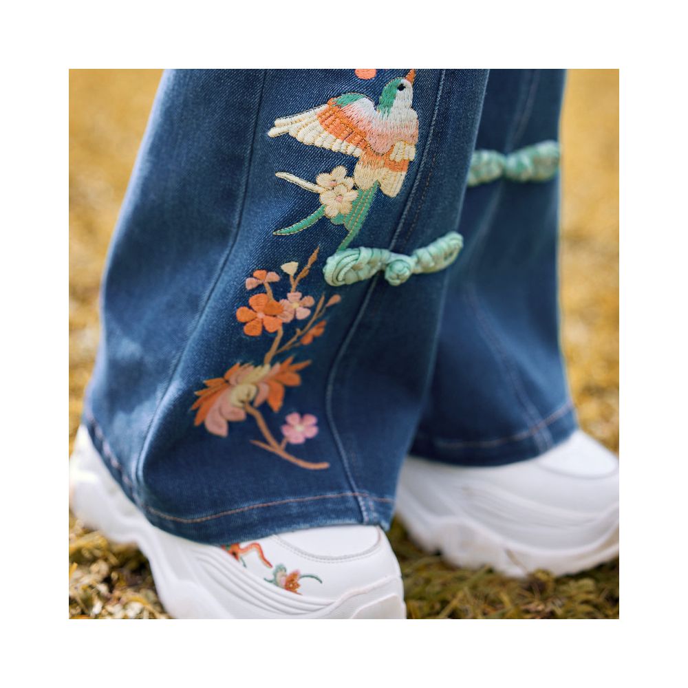 Floral Design Moonlit Flower Shadows Peach and Bamboo Lyrics Original Chinese Style Embroidered Jeans for Women New Chinese Style Fleece Lined Flared Pants image 3
