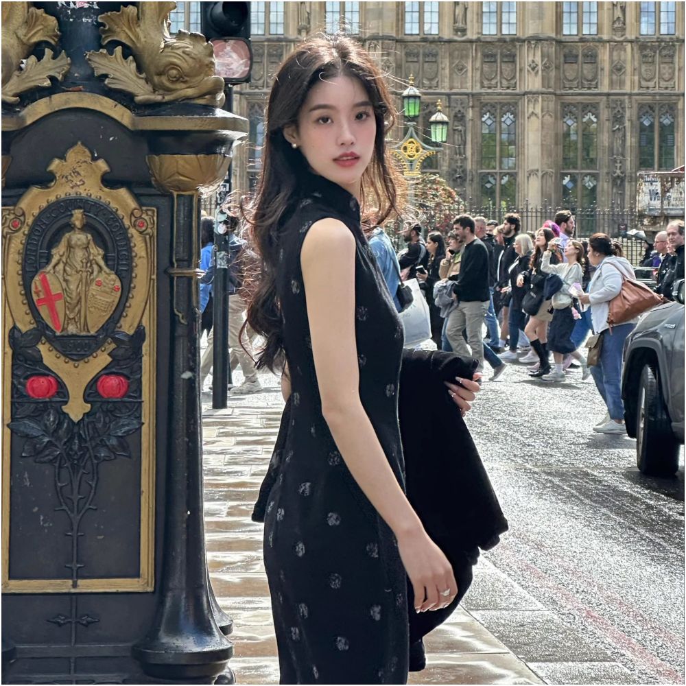 TiTi Falling Moon Cheongsam Black Polka Dot Chinese Style Sleeveless Modified Long Cheongsam image 0
