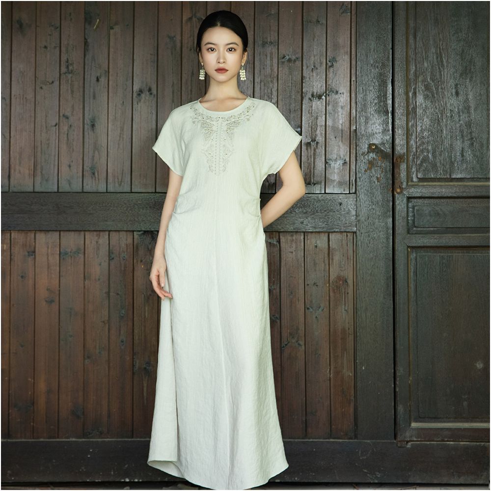Anytime Still Water Butterfly Embroidery New Chinese Style Rayon Wool Blend Slimming Dress for Women image 2