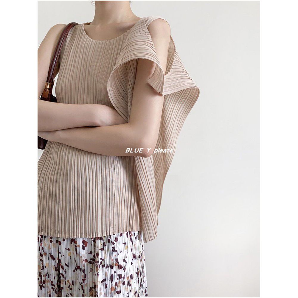 ASAYA6936 – Aurora Pleats Asymmetric Top 💜✨