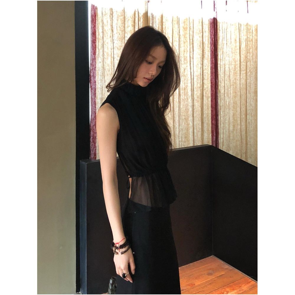 UU Black Slim Waist Backless Chic Unique Mesh Sleeveless Top Summer New Arrival Niche Dark Lolita Style image 3