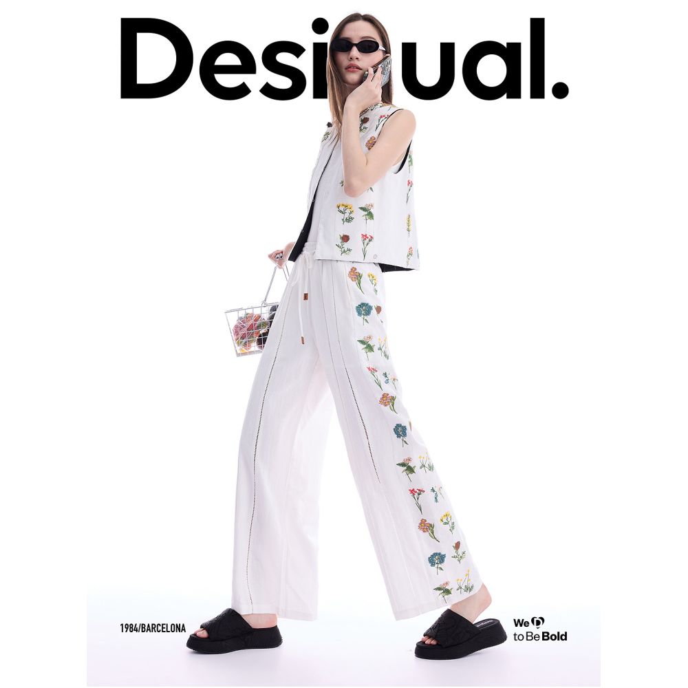 Desigual Spring Summer 2026 New Arrival Embroidered Patchwork Reversible Sleeveless Vest for Women image 3