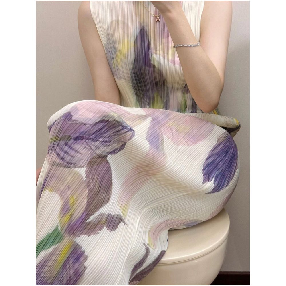 Casual printed vest dress dopamine inducing outfit French chic oil painting style white sleeveless pleated dress for women summer image 2
