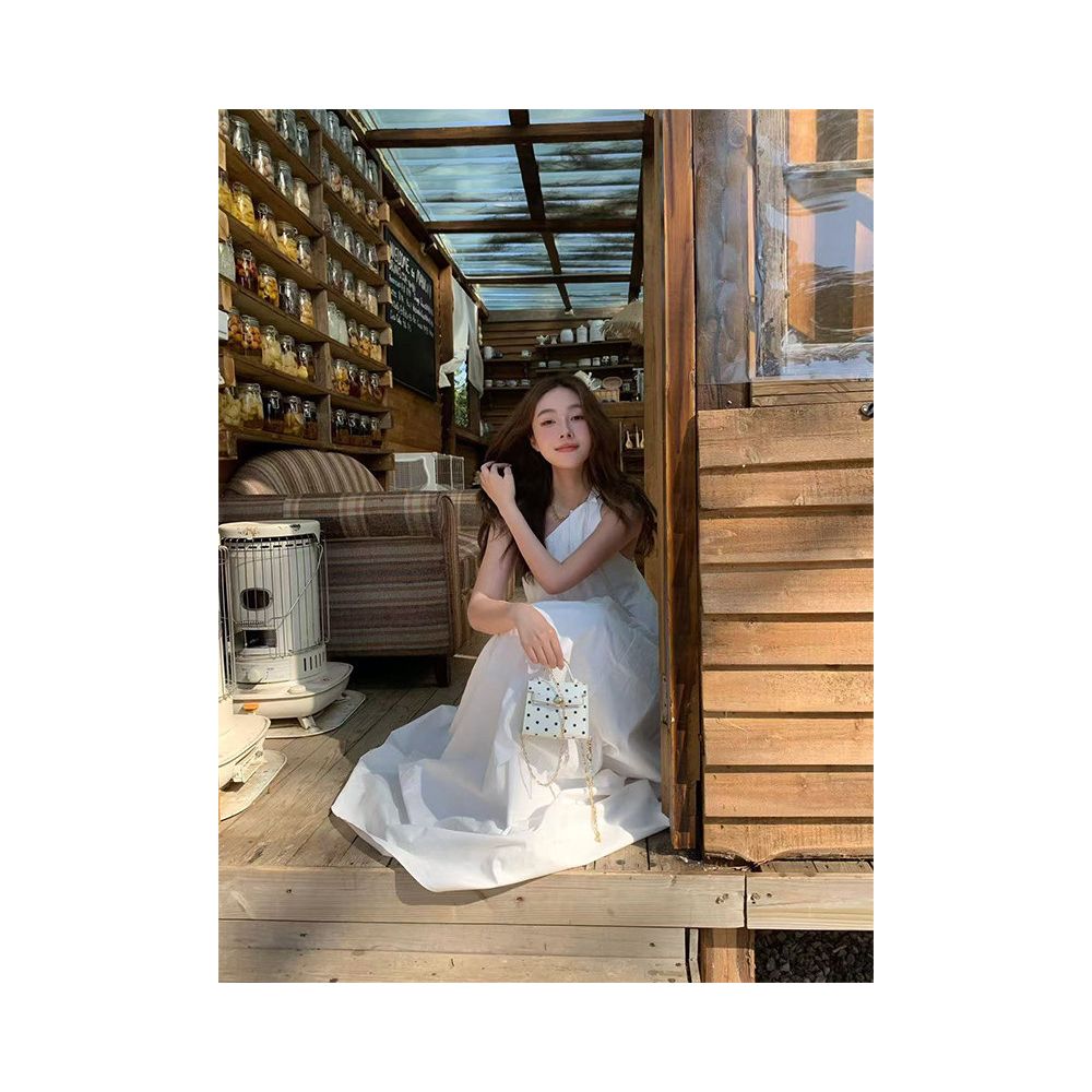 Turn right Chen Tudou Stylish off shoulder white dress for women summer elegant and gentle long dress image 3