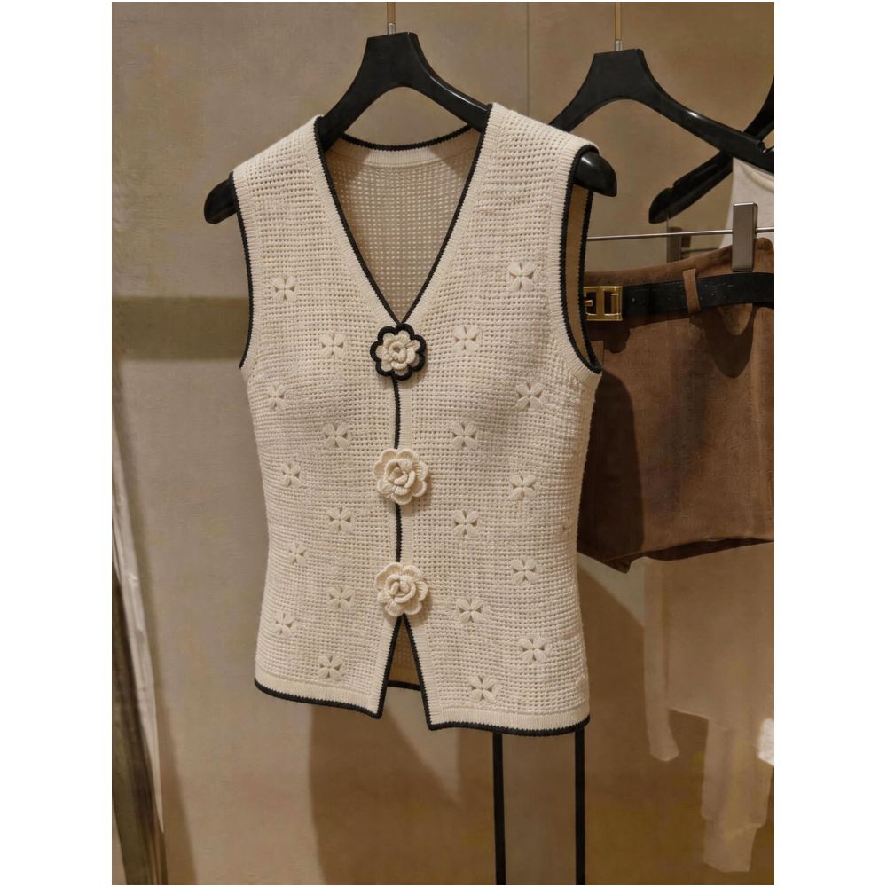 Lazy and sweet V neck vest with 3D floral knit women s summer sleeveless waist cinching design youthful and flattering top image 1