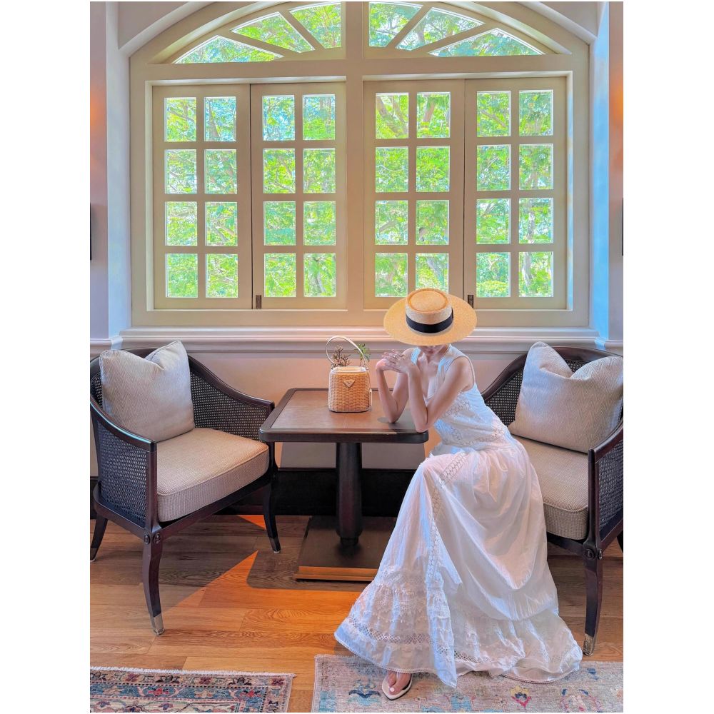 1S Heavy duty hollowed out embroidered halter top dress artistic style perfect for exhibitions white vacation style photogenic beach dress image 2