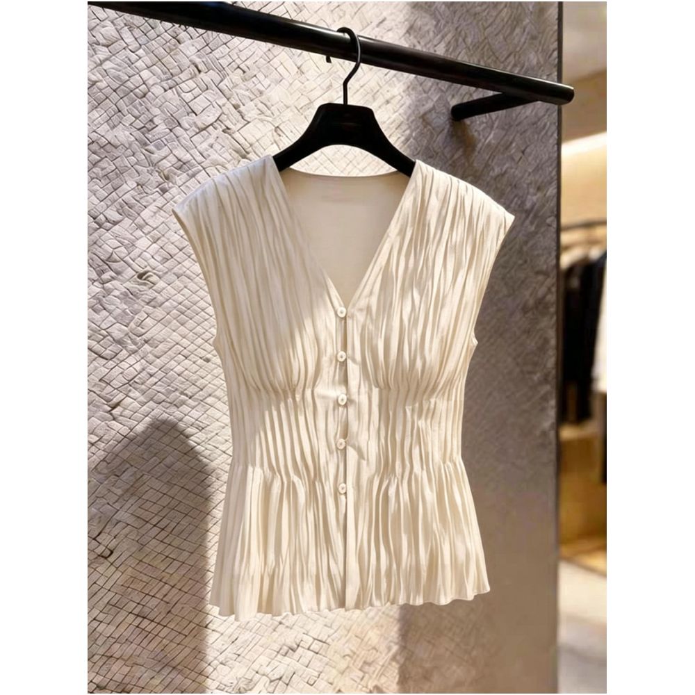 Off white pleated waist cinching V neck sleeveless vest new summer 2026 style fashionable and elegant top image 2