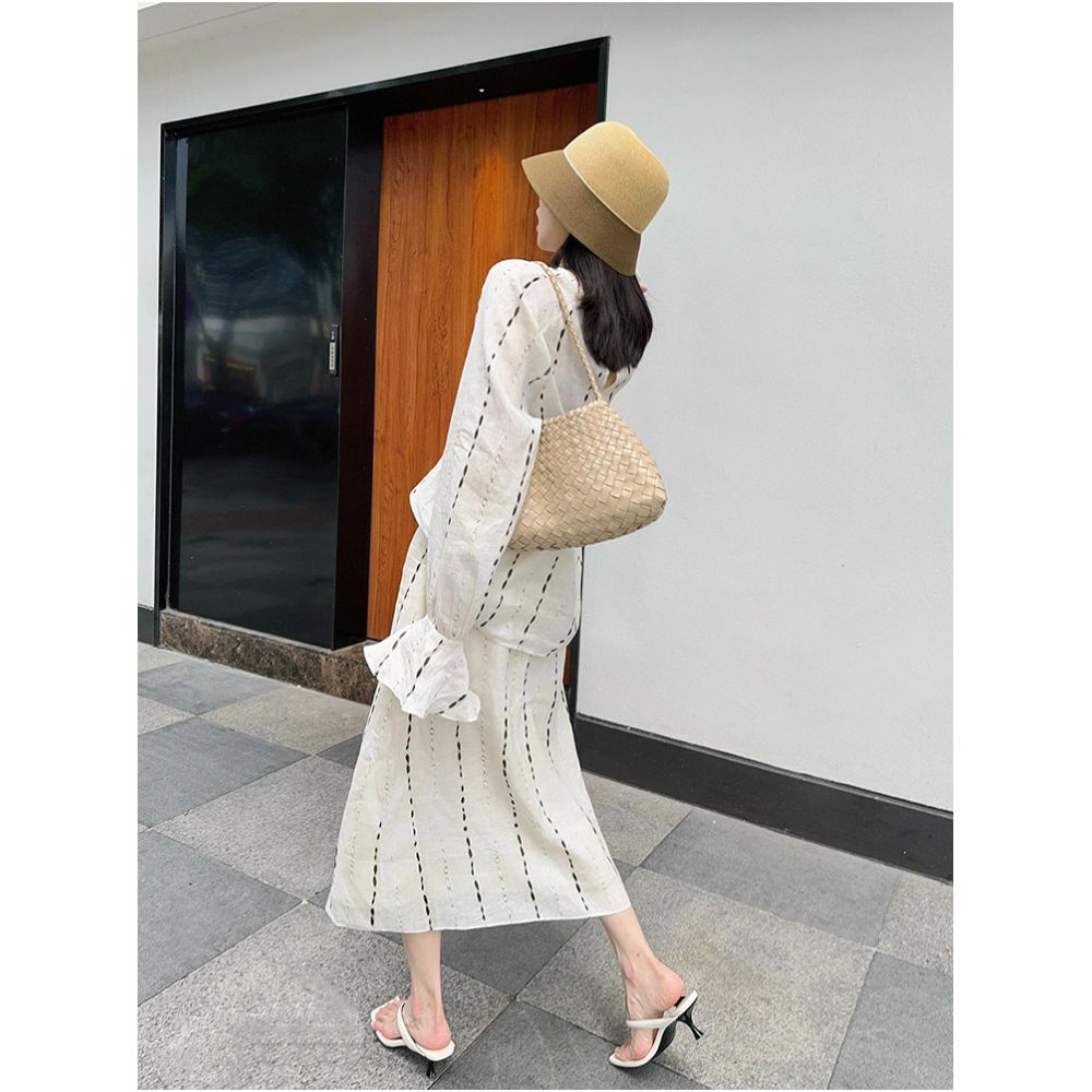 Drawdream French style high end color blocked striped print long sleeved top and high waisted slimming skirt set image 3