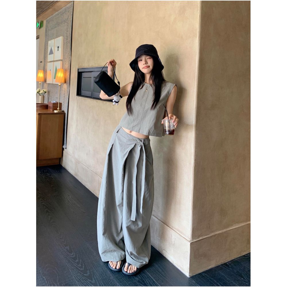 2ND STUDIOS Grey Sleeveless Suit Casual Versatile Relaxed Style New Summer 2026 Two Piece Set for Women image 0